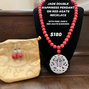 Jade pendant with red agate necklace